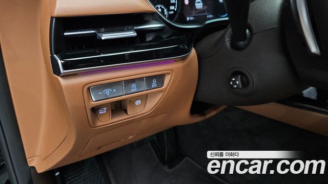 Genesis G80 2023 — photo 31