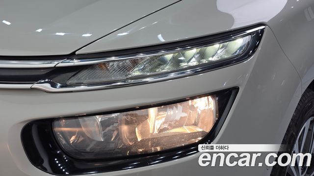 Citroën / DS C4 Picasso 2019 — photo 8