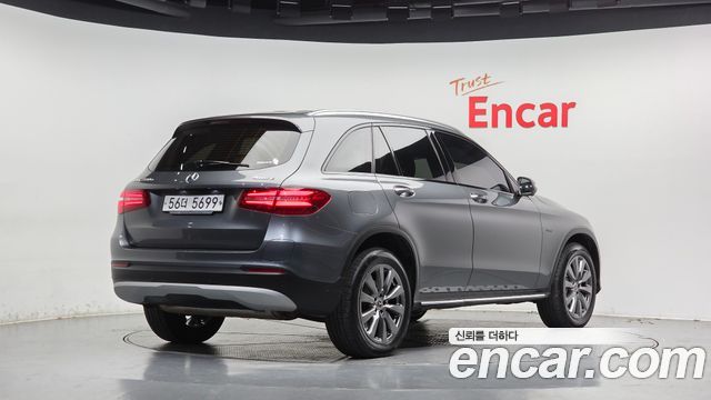 Mercedes-Benz GLC-Class 2019 — photo 2