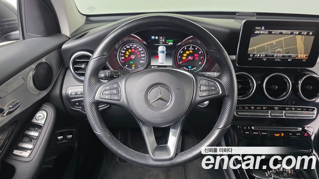 Mercedes-Benz GLC-Class 2019 — photo 13