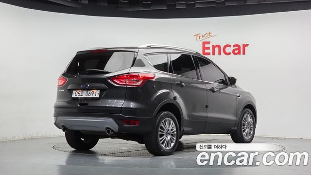 Ford Kuga 2016 — photo 2