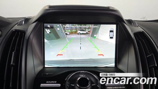 Ford Kuga 2016 — photo 14