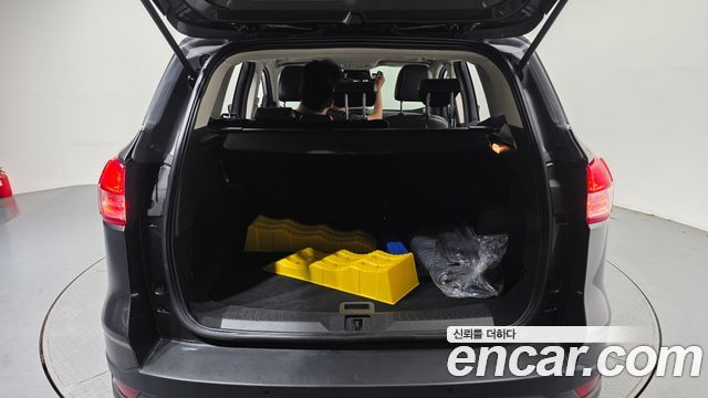 Ford Kuga 2016 — photo 16