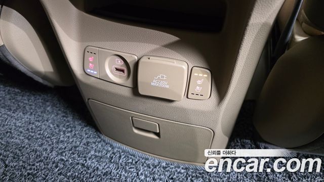 Kia Canival 2020 — photo 25