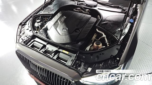 Mercedes-Benz S-Class 2022 — photo 6