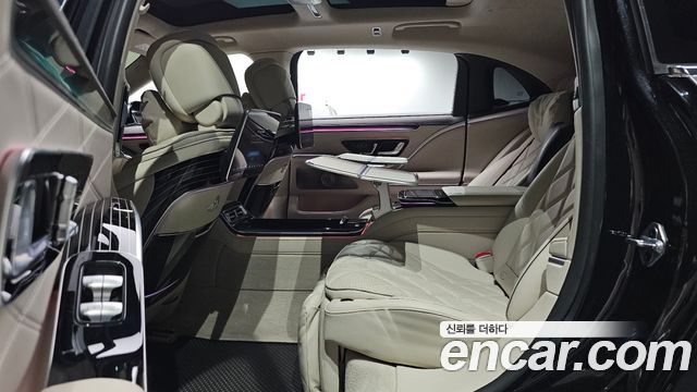 Mercedes-Benz S-Class 2022 — photo 11