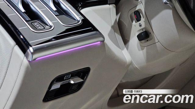 Mercedes-Benz S-Class 2022 — photo 13