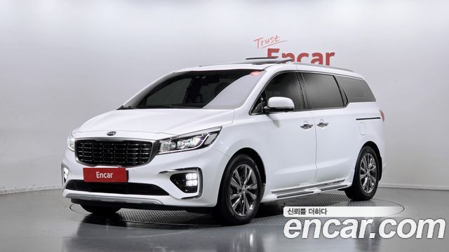 Kia Canival 2019 — photo 1