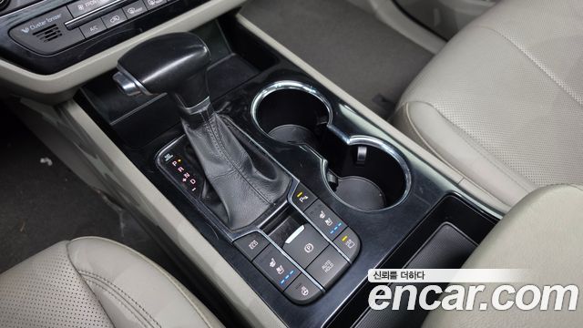 Kia Canival 2019 — photo 9