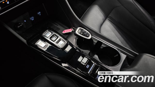 Hyundai Sonata 2020 — photo 12