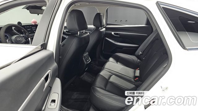 Hyundai Sonata 2020 — photo 18