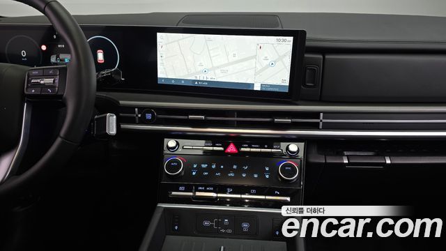 Hyundai Santafe 2025 — photo 13