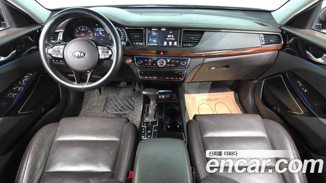 Kia K7 2017 — photo 10
