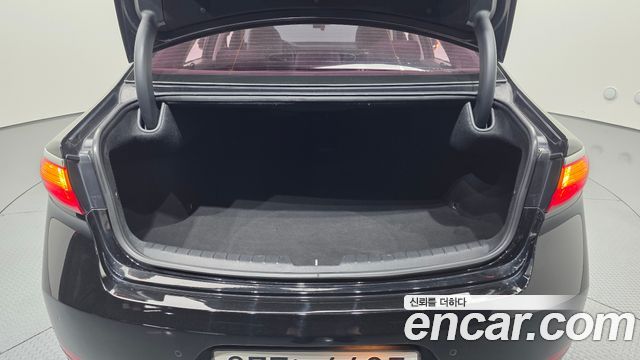 Kia K7 2017 — photo 22
