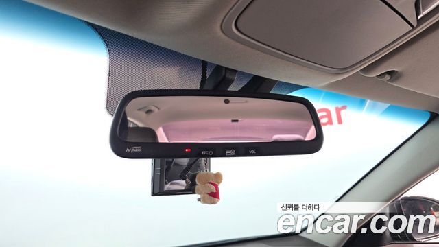Kia K7 2017 — photo 25