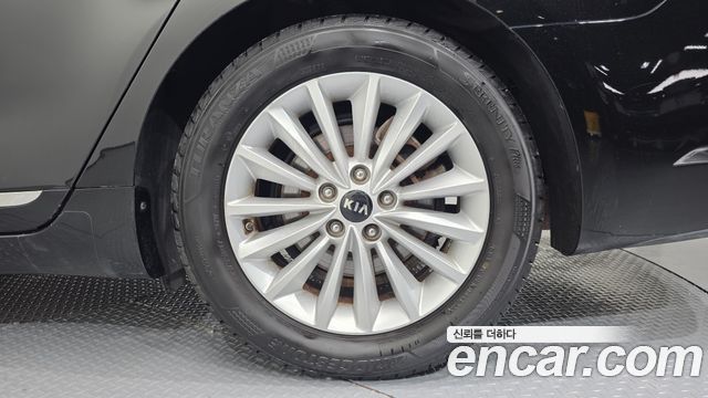 Kia K7 2017 — photo 7
