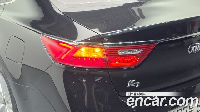 Kia K7 2017 — photo 9