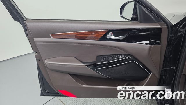 Kia K7 2017 — photo 14