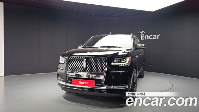 Lincoln Navigator 2022 — photo 3