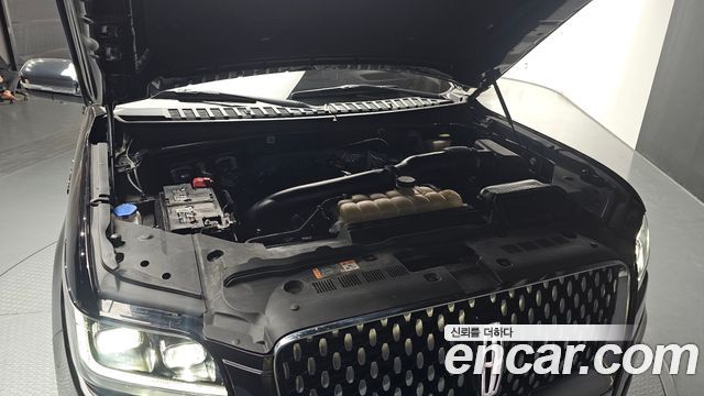 Lincoln Navigator 2022 — photo 6