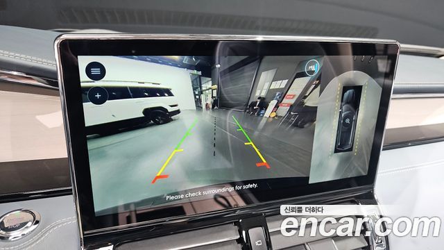 Lincoln Navigator 2022 — photo 21