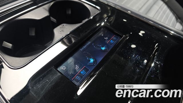 Lincoln Navigator 2022 — photo 33