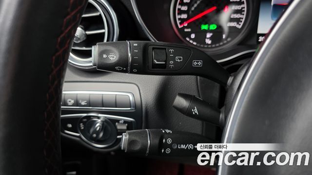 Mercedes-Benz GLC-Class 2018 — photo 25