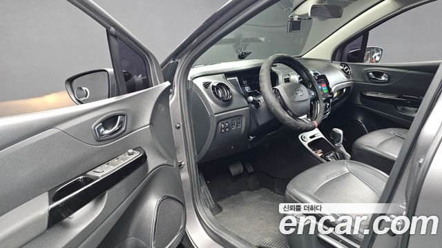 Renault Korea QM3 2017 — photo 13