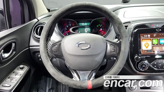Renault Korea QM3 2017 — photo 19