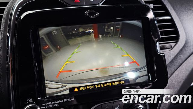 Renault Korea QM3 2017 — photo 21