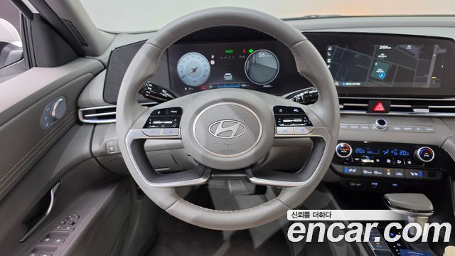 Hyundai AVANTE 2026 — photo 13