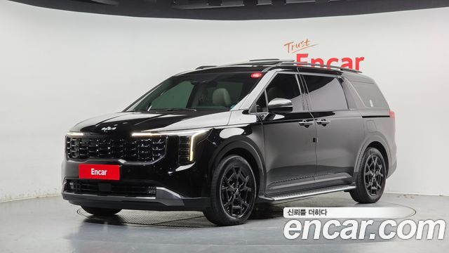 Kia Canival 2025 — photo 1