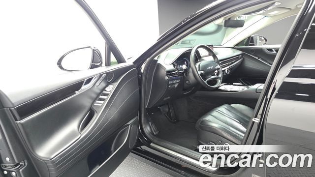 Genesis G80 2022 — photo 13