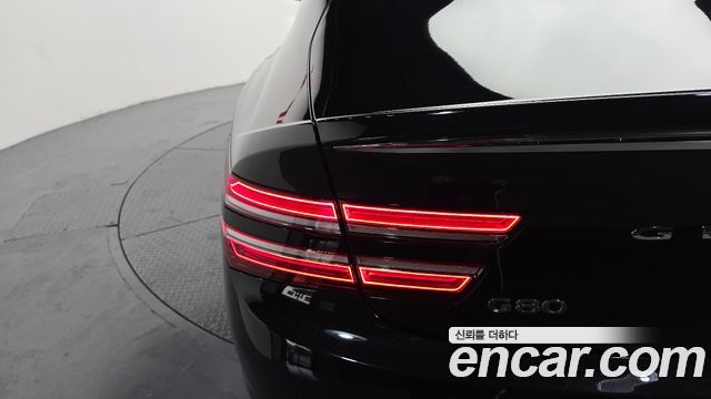 Genesis G80 2022 — photo 9
