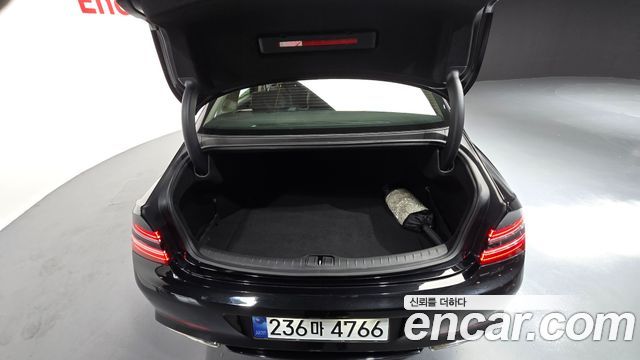 Genesis G80 2022 — photo 30