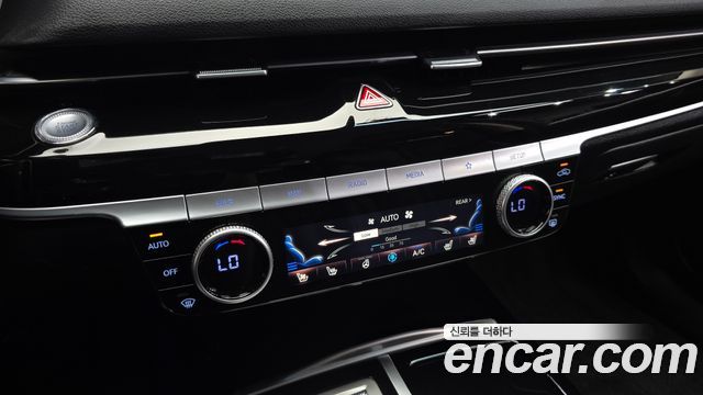 Genesis G80 2022 — photo 31