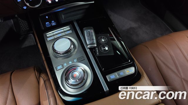 Genesis G80 2023 — photo 12