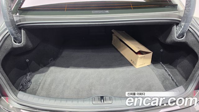 Genesis G80 2023 — photo 24