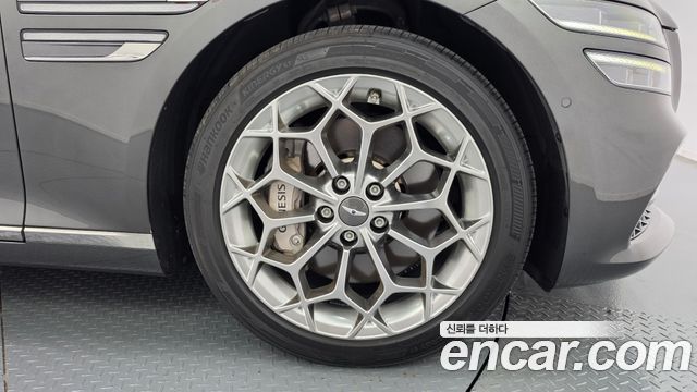 Genesis G80 2023 — photo 7