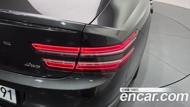 Genesis G80 2023 — photo 9