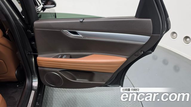 Genesis G80 2023 — photo 15