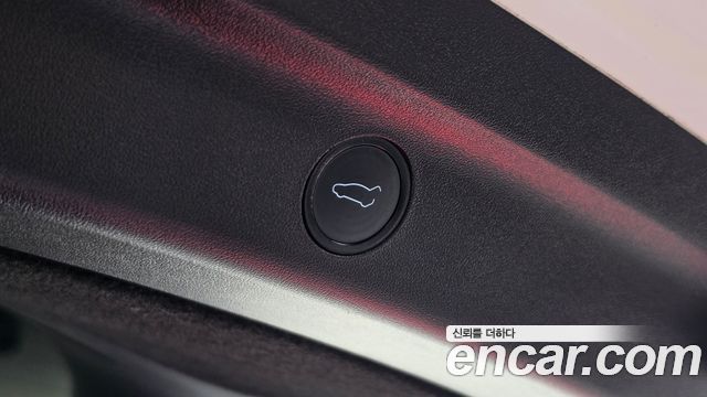 Tesla Model Y 2021 — photo 26