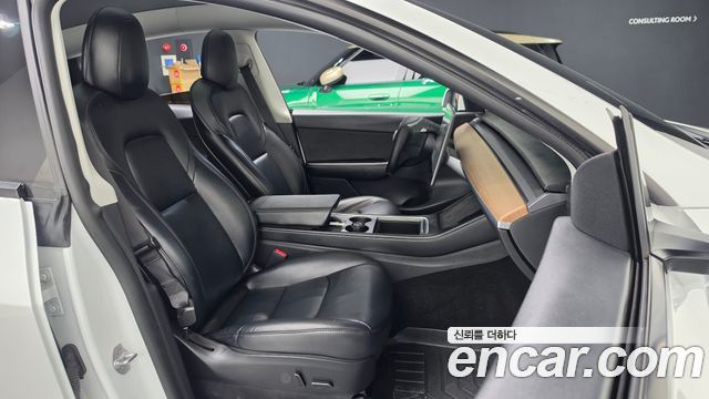 Tesla Model Y 2021 — photo 16