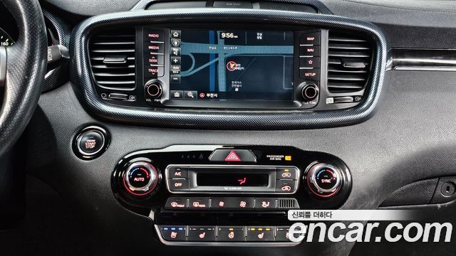 Kia Sorento 2019 — photo 14