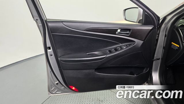 Hyundai Sonata 2013 — photo 14