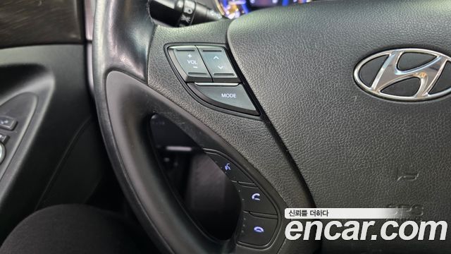Hyundai Sonata 2013 — photo 28