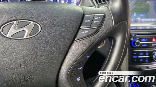 Hyundai Sonata 2013 — photo 32