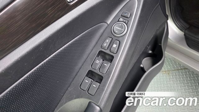 Hyundai Sonata 2013 — photo 37