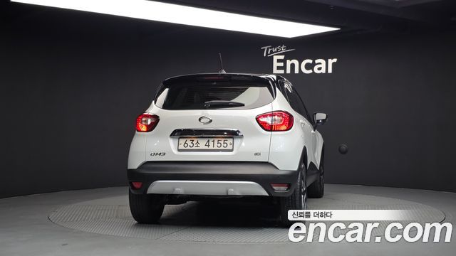 Renault Korea QM3 2017 — photo 4