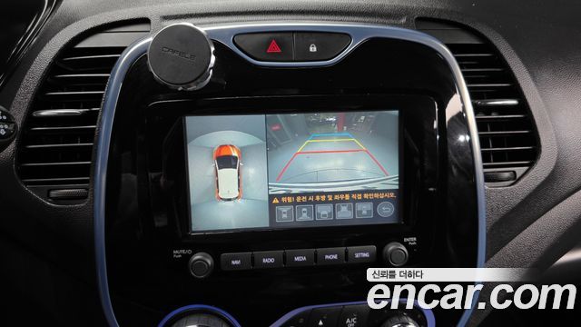 Renault Korea QM3 2017 — photo 15